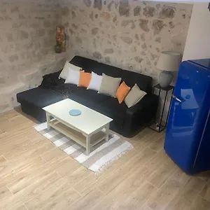 Loft En Plein Coeur Du Village Hébergement de vacances